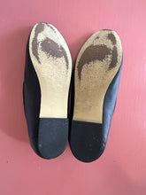 Load image into Gallery viewer, Pre-Loved Mimco Black Ballet Flat Size 42
