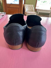 Load image into Gallery viewer, Pre-Loved Hush Puppies Lexy
