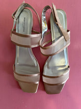 Load image into Gallery viewer, Pre-Loved Marco Santini Sasha
