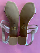 Load image into Gallery viewer, Pre-Loved Marco Santini Sasha
