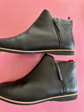 Load image into Gallery viewer, Pre-Loved Rollie Black Boots
