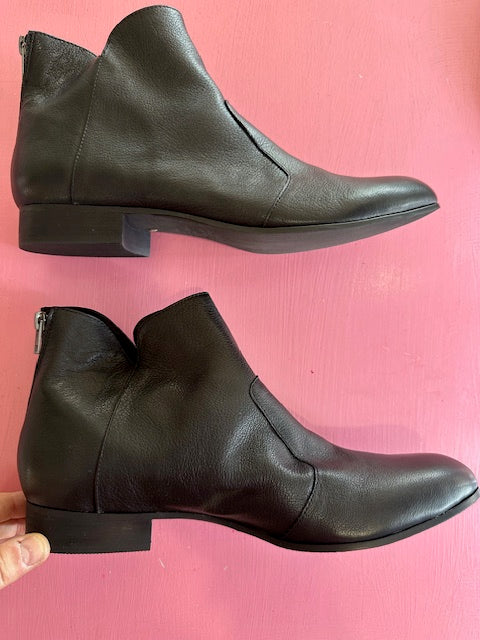 Pre-Loved D&J Fronia