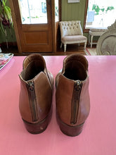 Load image into Gallery viewer, Pre-Loved Supersoft Everly
