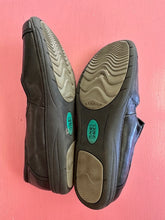 Load image into Gallery viewer, Pre-Loved Planet Shoes Jamie Size AU12

