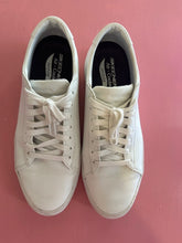 Load image into Gallery viewer, Pre-Loved Skechers White
