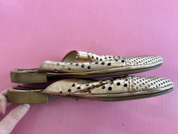 Pre-Loved EOS Rose Gold Slide