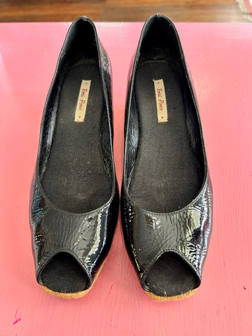 Pre-Loved Toni Pons Black Wedges
