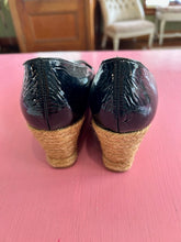 Load image into Gallery viewer, Pre-Loved Toni Pons Black Wedges
