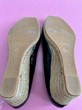 Load image into Gallery viewer, Pre-Loved Toni Pons Black Wedges
