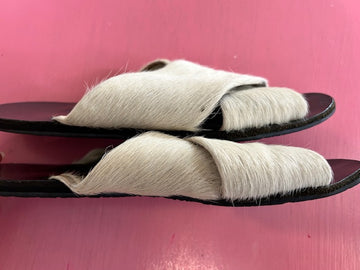 Pre-Loved The Hides Milk Slides
