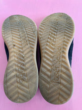 Load image into Gallery viewer, Pre-Loved Josef Seibel Navy Sneakers
