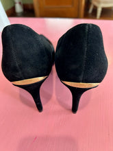 Load image into Gallery viewer, Pre-Loved Calvin Klein Black Heels
