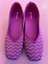 Load image into Gallery viewer, Pre-Loved Vivaia
