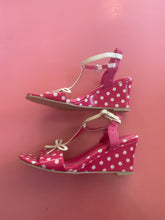 Load image into Gallery viewer, Pre-Loved Minx Lottie Pink Size 42/AU10

