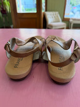 Load image into Gallery viewer, Pre-Loved Frankie4 Zoe
