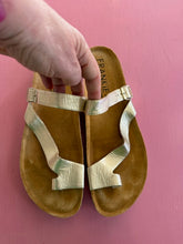 Load image into Gallery viewer, Pre-Loved Frankie4 Shelley
