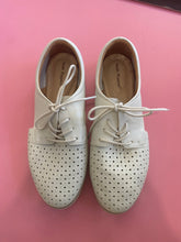Load image into Gallery viewer, Pre-Loved Hush Puppies Darla Size 41
