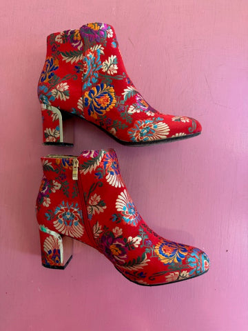 Pre-Loved Jrenee Tunatti