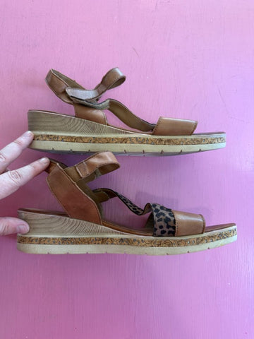 Pre-Loved Remonte Brown Sandals