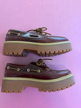 Load image into Gallery viewer, Pre-Loved Timberland brogues
