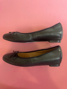 PL Frankie4 Elizabeth II Size AU13