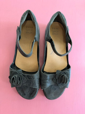 Pre-Loved Ziera Delta