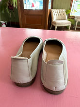 Load image into Gallery viewer, Pre-Loved Supersoft Fabulous
