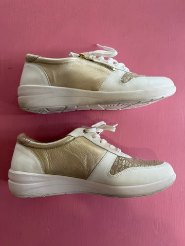 Pre-Loved Ziera Newton
