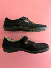 Load image into Gallery viewer, Pre-Loved Waldlaufer Henni

