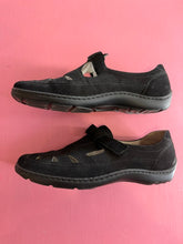 Load image into Gallery viewer, Pre-Loved Waldlaufer Henni
