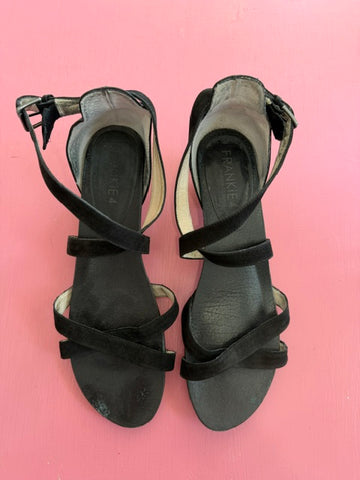 Pre-Loved Frankie4 Gina Black