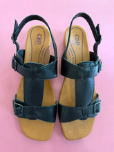 Load image into Gallery viewer, Pre-Loved CBD Franni
