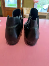 Load image into Gallery viewer, Pre-Loved Frankie4 Jazz Black
