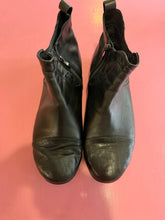 Load image into Gallery viewer, Pre-Loved Pure Comfort Leicia
