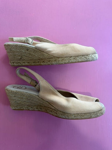 Pre-Loved Toni Pons Nude Slingback