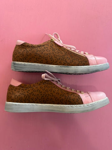 Pre-Loved Rilassare Pink and Brown Sneakers