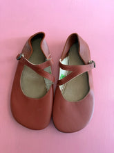 Load image into Gallery viewer, Pre-Loved Softstar Primal Mary Janes in rust
