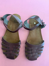 Load image into Gallery viewer, Pre-Loved Bioworld burgundy sandals
