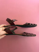 Load image into Gallery viewer, Pre-Loved Bioworld burgundy sandals

