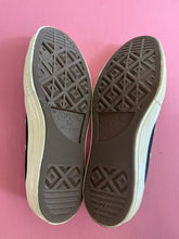 Load image into Gallery viewer, Pre-Loved Converse Chuck Taylor Low Top

