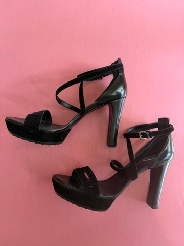 Pre-Loved Tod's Traversina Platform Stiletto Heel