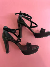Load image into Gallery viewer, Pre-Loved Tod's Traversina Platform Stiletto Heel
