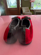 Load image into Gallery viewer, Pre-Loved D&amp;J Zolos
