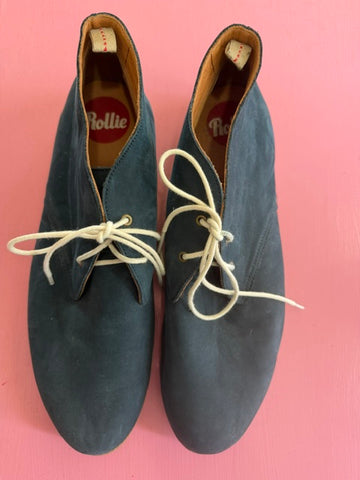 Pre-Loved Rollile Laceup Boot in Navy