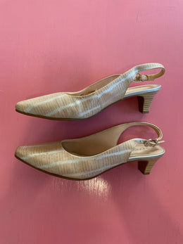 Pre-Loved Supersoft Linden Size 10C
