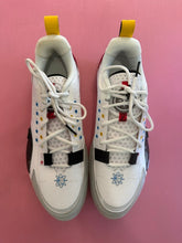 Load image into Gallery viewer, Pre-Loved Lining Pro Basketball shoes
