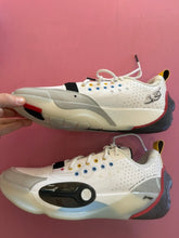 Load image into Gallery viewer, Pre-Loved Lining Pro Basketball shoes

