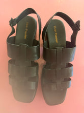 Load image into Gallery viewer, Pre-Loved Hush Puppies Rosebud
