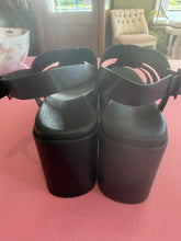Load image into Gallery viewer, Pre-Loved Hush Puppies Rosebud
