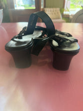 Load image into Gallery viewer, Pre-Loved Munro Black Sandal

